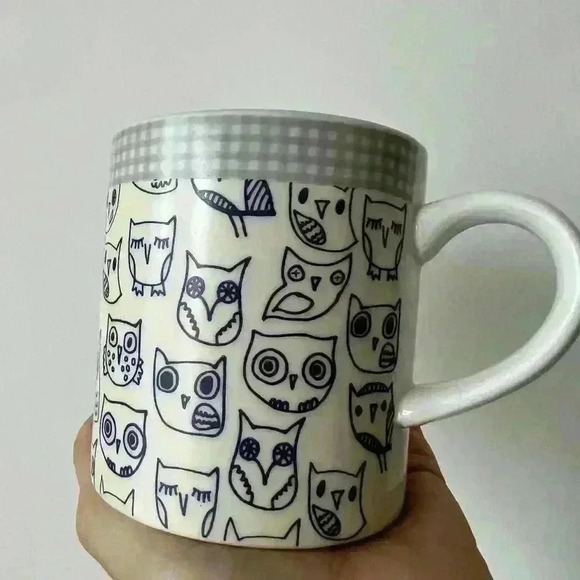 Disaster Design UK Blue White Small Owl Illustrated Tea Mug with Top Lid  Cover - Picture 15 of 15